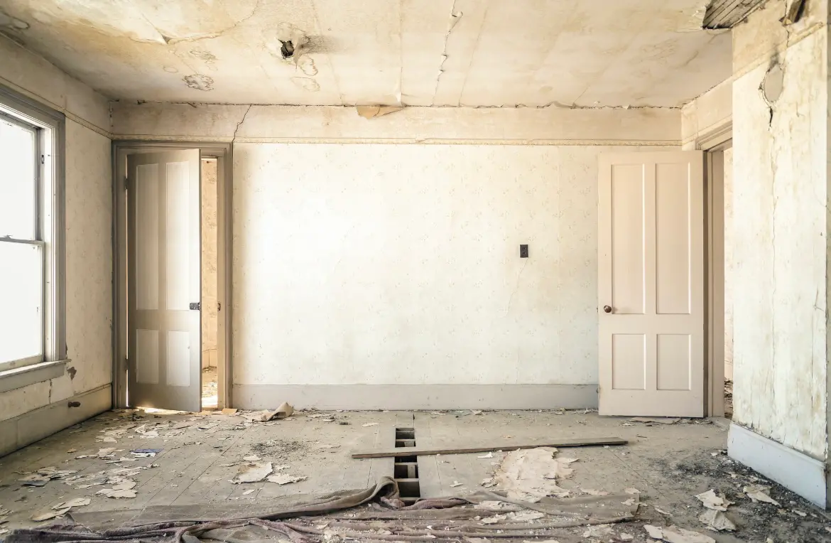 Waste disposal crew managing a cleanout project in West Manchester